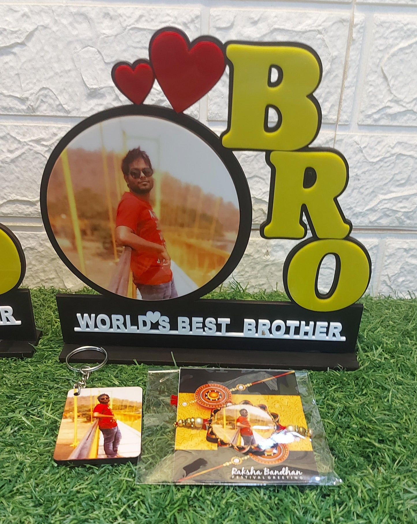 Bro Table top  With Rakhi and key chain